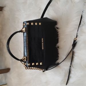 Black Michael kors handbag
